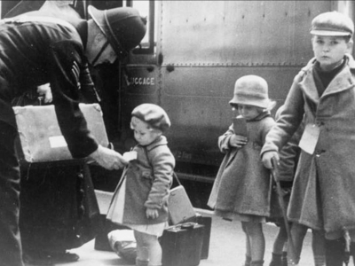 WWII evacuees